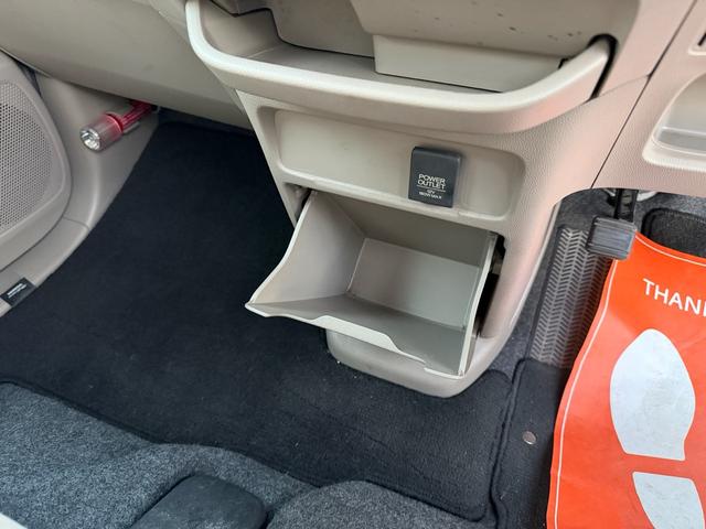 N-WGN G・Aパッケージ ETC 前後ドライブレコーダー 純正CDオーディオ HIDヘッドライト スマートキー オートライト 社外アルミホイール スペアキー付き ボディコーティング付き Wエアバック ABS(21枚目)