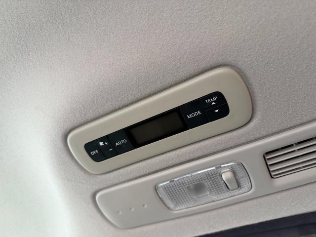 セレナ ハイウェイスター　Ｖセレクション　後席モニター　ナビ　フルセグＴＶ　バックカメラ　Ｂｌｕｅｔｏｏｔｈオーディオ　クルーズコントロール　両側電動スライドドア　ＥＴＣ　オートライト　フォグランプ　ＨＩＤ　アイドリングストップ　スマートキー（30枚目）