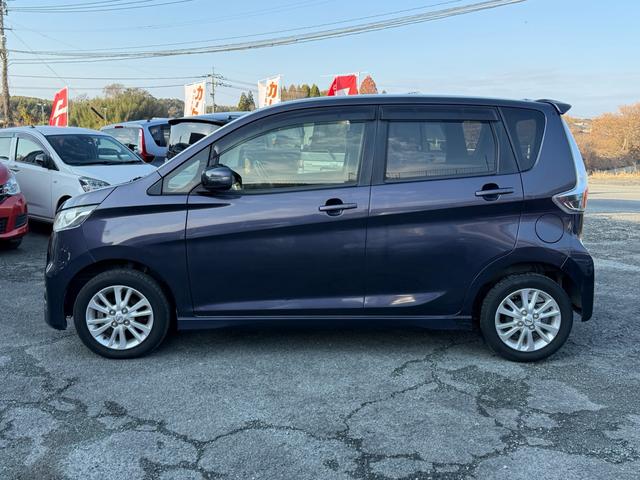 デイズ ハイウェイスター　Ｊ　ナビ　フルセグテレビ　ＣＤ＆ＤＶＤ再生　ＥＴＣ　フォグランプ　ＨＩＤヘッドライト　ベンチシート　キーレス　純正アルミホイール　Ｗエアバック　ＡＢＳ　車検令和９年２月　ボディコーティング付　スペアキー付（8枚目）