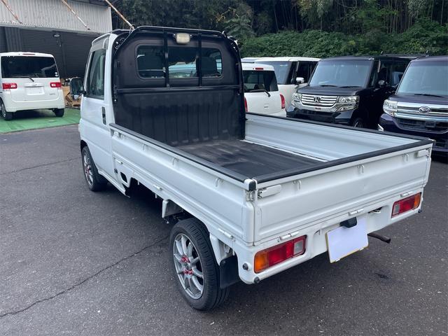 アクティトラック 5速、4WD、エアコン、社外アルミホイール、LEDヘッドランプ、(3枚目)