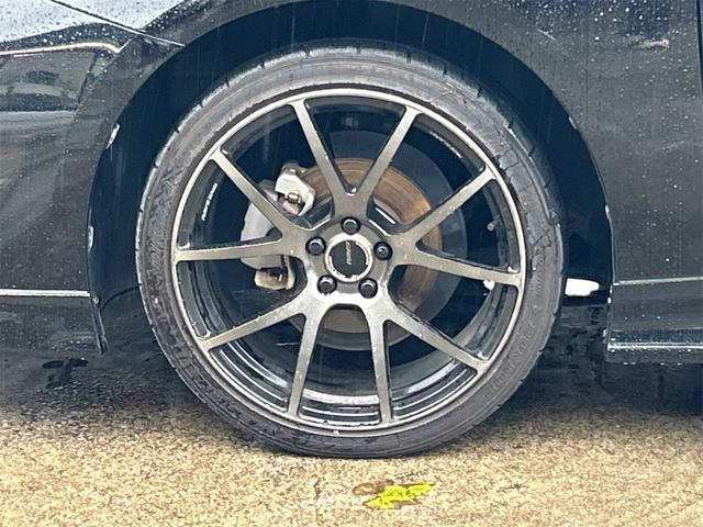 プリウスPHV Sナビパッケージ ドライブレコーダー クリアランスソナー レーンアシスト オートクルーズコントロール 衝突被害軽減システム バックカメラ ナビ TV アルミホイール オートマチックハイビーム オートライト(19枚目)