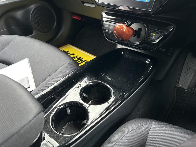 プリウスPHV Sナビパッケージ ドライブレコーダー クリアランスソナー レーンアシスト オートクルーズコントロール 衝突被害軽減システム バックカメラ ナビ TV アルミホイール オートマチックハイビーム オートライト(50枚目)