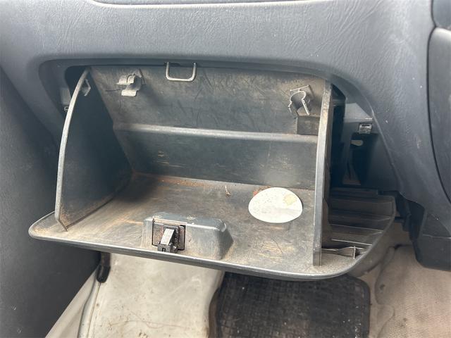 キャリイトラック ＫＵ　４ＷＤ　ＭＴ　エアコン（40枚目）