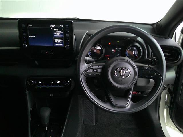 ヤリス G バックモニタ- 誤発進抑制機能 ドライブレコーダ スマートキー 盗難防止装置 LEDヘッドライト 横滑り防止機能 キーレス ETC オートエアコン ABS 運転席エアバック サイドエアバッグ 記録簿有(4枚目)