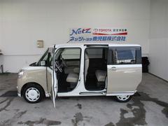 スライドドア車は小さなお子様やお年寄りの乗り降りをサポート致します 3