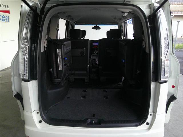 セレナ ハイウェイスター　Ｓ－ハイブリッド　衝突軽減Ｂ　アイドリングＳＴＯＰ　スマートエントリー　Ｗエアコン　３列シート　ＬＥＤライト　フルフラットシート　オートクルーズ　セキュリティ　ウォークスルー　Ｂカメラ　ＥＴＣ　アルミホイール　メモナビ（11枚目）