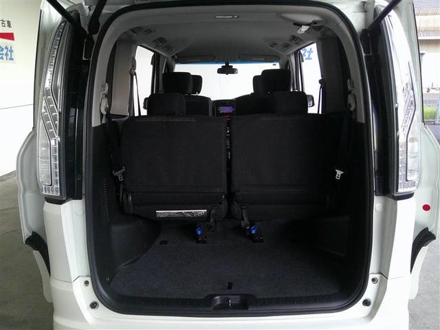 セレナ ハイウェイスター　Ｓ－ハイブリッド　衝突軽減Ｂ　アイドリングＳＴＯＰ　スマートエントリー　Ｗエアコン　３列シート　ＬＥＤライト　フルフラットシート　オートクルーズ　セキュリティ　ウォークスルー　Ｂカメラ　ＥＴＣ　アルミホイール　メモナビ（12枚目）