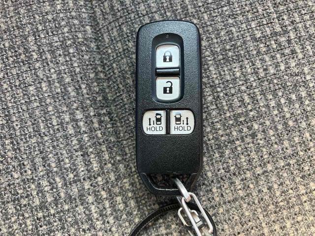 当店のお車をご覧いただきましてありがとうございます。お車についてのご質問やお見積りのご依頼、ご購入にあたってのご相談などお気軽にお問い合わせ下さい!