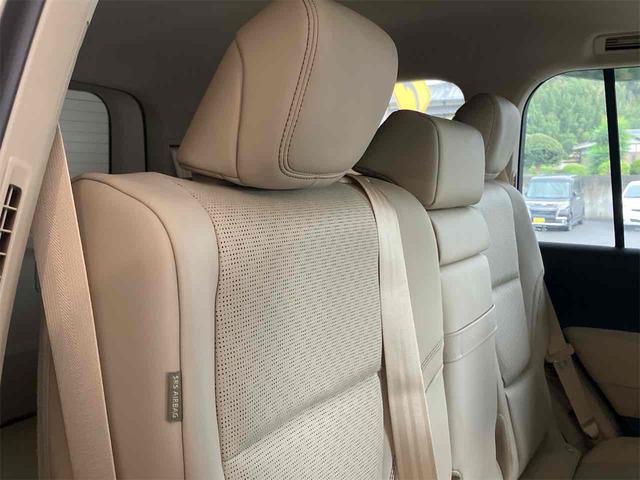 ご覧頂きまして誠に有難うございます！！是非ご来店して頂き、実際にご覧になって頂ければと思います。お客様からのご連絡をスタッフ一同、心よりお待ちしております