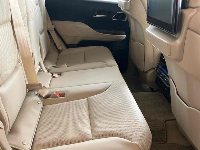 この度は当店のお車をご覧になっていただき、誠にありがとうございます。じっくり現車確認して頂けるよう、ご準備を致します！