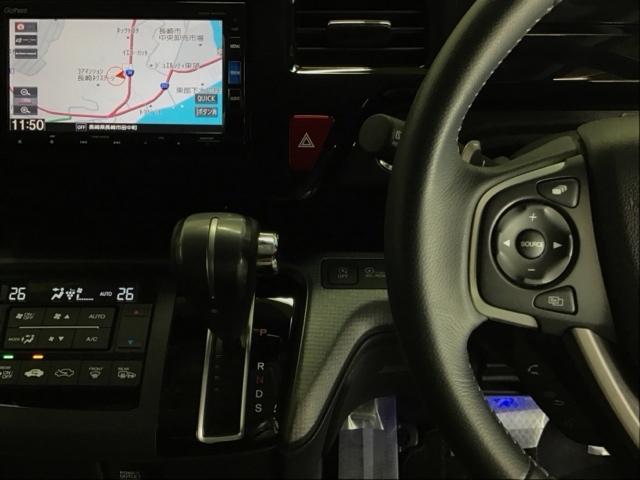 ステップワゴンスパーダ スパーダホンダセンシング　ドラレコ　ナビ　Ｒカメラ　ブルートゥース　プリクラッシュセーフティー　両電動スライドドア　地デジＴＶ　リアカメラ　記録簿付　スマ－トキ－　ＶＳＡ　三列シート　盗難防止システム　アイドリングＳ　クルコン（9枚目）