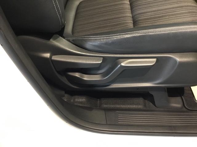 フリード+ハイブリッド ハイブリッドEX メモリーナビ フルセグ リアカメラ ETC 盗難防止システム 衝突軽減システム ウォークスルー オートクルーズコントロール キーレス スマートキ バックカメラ シートH ABS AAC DVD再生(16枚目)