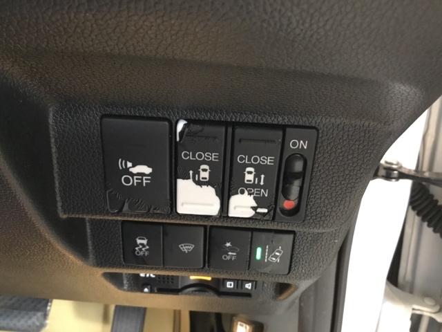 フリード+ハイブリッド ハイブリッドEX メモリーナビ フルセグ リアカメラ ETC 盗難防止システム 衝突軽減システム ウォークスルー オートクルーズコントロール キーレス スマートキ バックカメラ シートH ABS AAC DVD再生(25枚目)