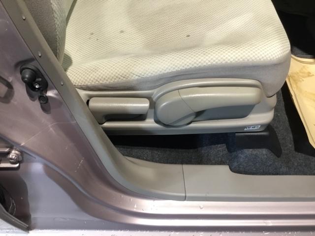 Ｎ－ＯＮＥ Ｇ・Ｌパッケージ　メモリーナビ　ＥＴＣ　フルセグ　ＤＶＤ再生可　ベンチＳ　盗難防止　フルオートエアコン　パワーウィンドウ　ナビＴＶ　地デジＴＶ　助手席エアバック　ＥＳＣ　運転席エアバッグ　パワーステアリング　ＡＢＳ（16枚目）