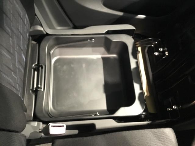 ワゴンRスティングレー X メモリーナビ ETC ナビテレビ イモビライザー 1セグTV フルオートエアコン キーレスエントリー スマートキー DVD再生 パワステ ベンチシート エアバック ESC ABS 両席エアバック(26枚目)