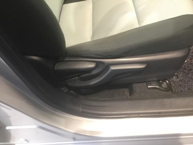 アクア Ｓ　メモリーナビ　ワンセグ　リアカメラ　スマートキープッシュスタート　キーレスエントリ　ナビ＆ＴＶ　オートエアコン　デュアルエアバック　Ｂカメラ　パワーウィンドウ　ＳＲＳ　パワーステアリング　ＡＢＳ（15枚目）