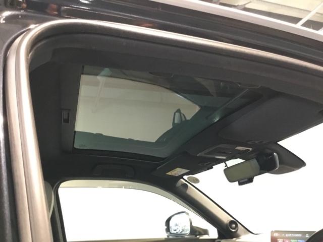 ヴェゼル ｅ：ＨＥＶＰＬａＹ　メモリーナビ　リアカメラ　ＥＴＣ　衝突被害軽減ブレーキ　カーテンエアバッグ　盗難防止装置　アイドルストップ　Ｐセンサー　ＡＢＳ　ＥＳＣ　フルオートエアコン　エアバッグ　ＬＥＤヘッドライト　スマキー（23枚目）