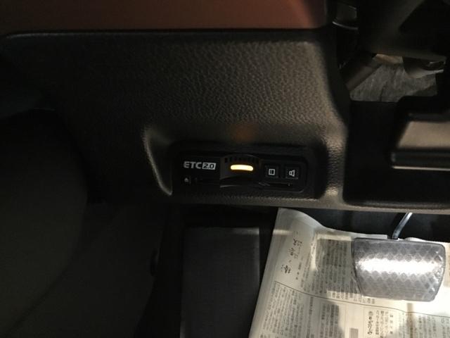 ヴェゼル ｅ：ＨＥＶＰＬａＹ　メモリーナビ　リアカメラ　ＥＴＣ　衝突被害軽減ブレーキ　カーテンエアバッグ　盗難防止装置　アイドルストップ　Ｐセンサー　ＡＢＳ　ＥＳＣ　フルオートエアコン　エアバッグ　ＬＥＤヘッドライト　スマキー（30枚目）