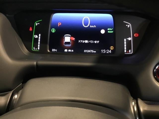 速度計周りもデザインがイイですよ！