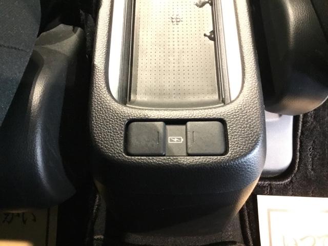 フィット e:HEVクロスター メモリーナビ ドラレコ ETC リアカメラ 衝突回避システム フルオートエアコン 前後センサー LEDランプ エアバッグ サイドエアバック 地デジ オートクルーズコントロール VSA バックカメラ(16枚目)