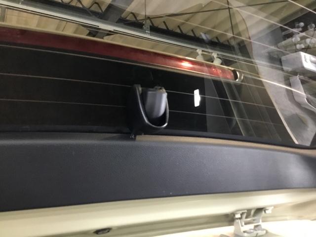 ヴェゼル ｅ：ＨＥＶＸ　メモリーナビ　フルセグ　リアカメラ　ＥＴＣ　ドラレコ　前後障害物センサー　ＡＡＣ　イモビライザー　スマ－トキ－　誤発進抑制　ＰＷ　クルコン　ＥＳＣ　キーフリー　ＬＥＤヘッドランプ　ナビＴＶ　ＡＢＳ（12枚目）