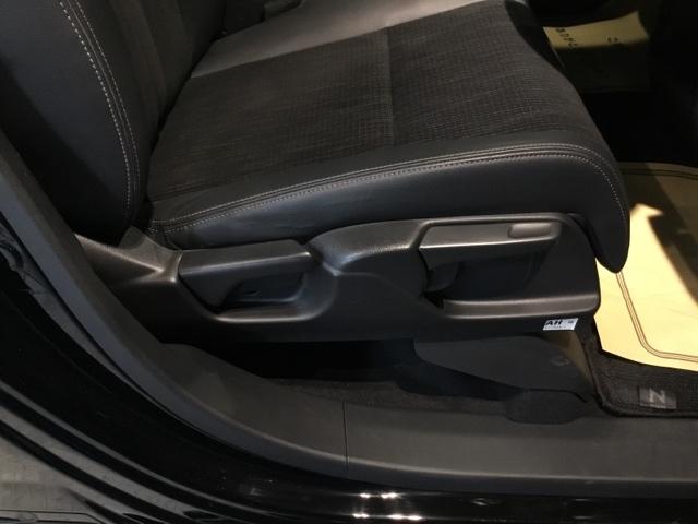 Ｎ－ＷＧＮカスタム Ｌ・ターボホンダセンシング　メモリーナビ　フルセグ　リアカメラ　ＥＴＣ　ブレーキサポート　盗難警報装置　横滑り防止機能　サイドエアバック　クルーズＣ　ＬＥＤヘッド　シ－トヒ－タ－　リヤカメラ　タ－ボ　ＡＡＣ　ＡＢＳ　ナビＴＶ（16枚目）