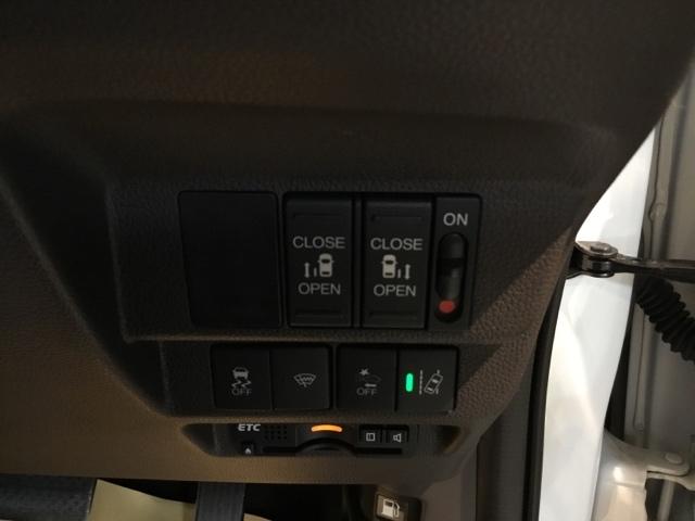 フリード G・ホンダセンシング メモリーナビ ドラレコ ETC リアカメラ Fセグ 追突被害軽減ブレーキ iストップ Wエアバッグ パワーウィンドウ アクティブクルーズコントロール スマートキ カラーバックモニター VSA エアコン(21枚目)