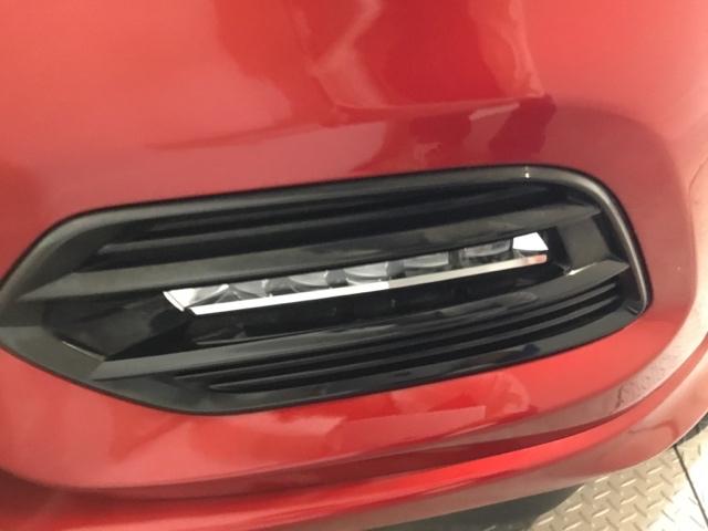 �������f�U�C���Ƌ@�\�������˔������t�H�O���C�g�I