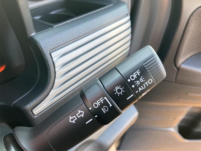 オートライトは、付け忘れや消し忘れを防ぐことができます。高速道路などのトンネルなどにも役立ちます。