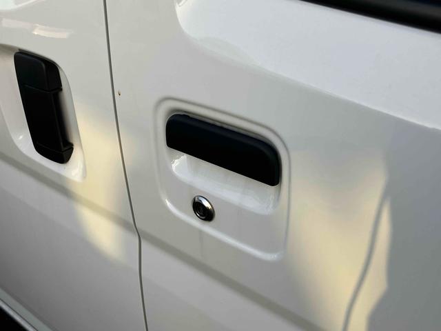 ハイゼットカーゴ スペシャル　軽バン　ＣＶＴ　衝突被害軽減システム　クリアランスソナー　両側スライドドア　アイドリングストップ　オートライト　ＥＳＣ　エアコン　パワーステアリング　パワーウィンドウ　運転席エアバッグ（20枚目）