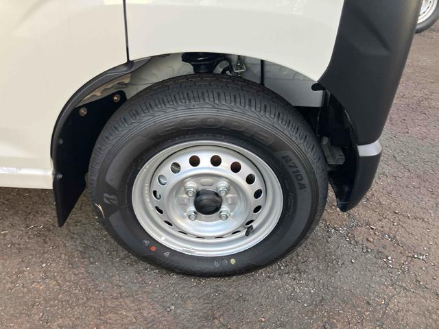 ハイゼットカーゴ スペシャル　軽バン　ＣＶＴ　衝突被害軽減システム　クリアランスソナー　両側スライドドア　アイドリングストップ　オートライト　ＥＳＣ　エアコン　パワーステアリング　パワーウィンドウ　運転席エアバッグ（25枚目）