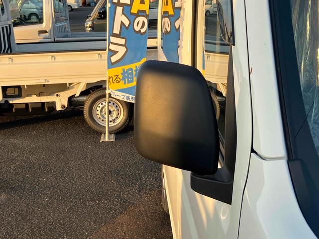 ハイゼットカーゴ スペシャル　４ＷＤ　軽バン　ＣＶＴ　衝突被害軽減システム　クリアランスソナー　両側スライドドア　アイドリングストップ　オートライト　ＥＳＣ　エアコン　パワーステアリング　パワーウィンドウ　運転席エアバッグ（9枚目）