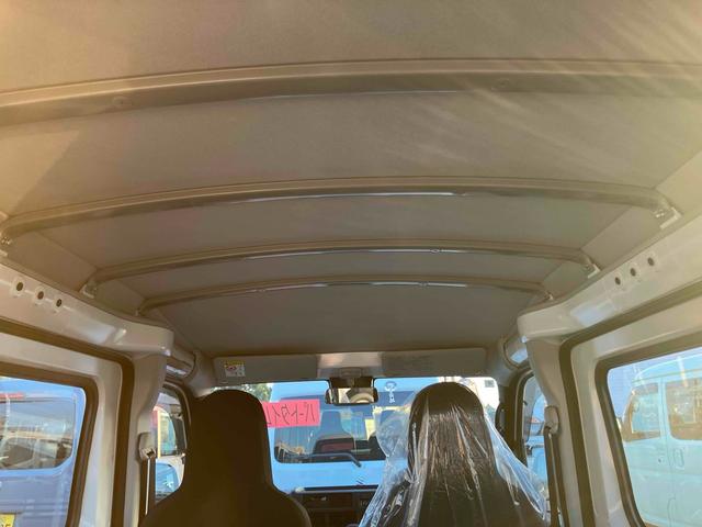 ハイゼットカーゴ スペシャル　４ＷＤ　軽バン　ＣＶＴ　衝突被害軽減システム　クリアランスソナー　両側スライドドア　アイドリングストップ　オートライト　ＥＳＣ　エアコン　パワーステアリング　パワーウィンドウ　運転席エアバッグ（25枚目）