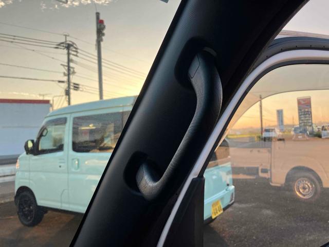 ハイゼットカーゴ スペシャル　４ＷＤ　軽バン　ＣＶＴ　衝突被害軽減システム　クリアランスソナー　両側スライドドア　アイドリングストップ　オートライト　ＥＳＣ　エアコン　パワーステアリング　パワーウィンドウ　運転席エアバッグ（33枚目）