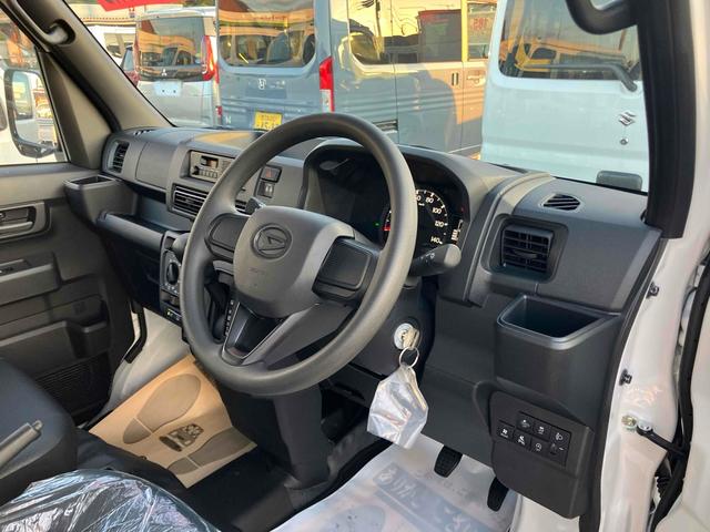 ハイゼットカーゴ スペシャル　４ＷＤ　軽バン　ＣＶＴ　衝突被害軽減システム　クリアランスソナー　両側スライドドア　アイドリングストップ　オートライト　ＥＳＣ　エアコン　パワーステアリング　パワーウィンドウ　運転席エアバッグ（52枚目）