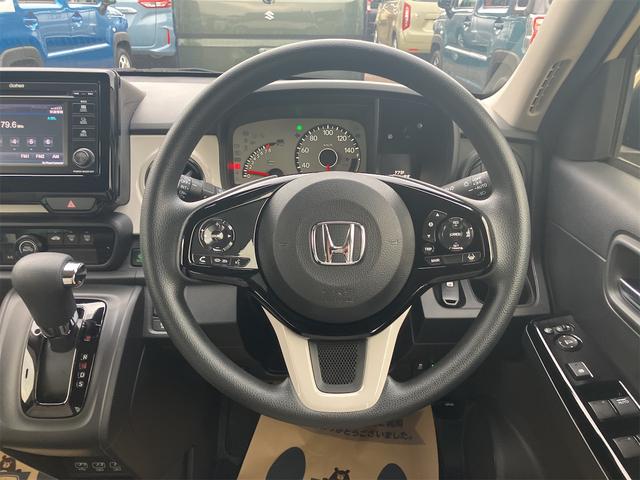 ハンドルの状態が悪いと運転に集中できませんよね。こちらの車、お気軽にお問い合わせください。