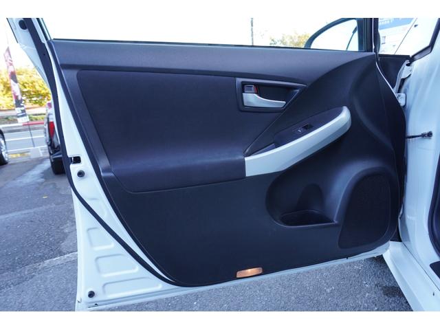 プリウス S ドライブレコーダー ETC バックカメラ ナビ TV アルミホイール オートライト HID CVT スマートキー 電動格納ミラー 盗難防止システム CD Bluetooth 衝突安全ボディ ABS(27枚目)