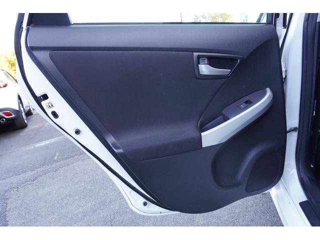 プリウス S ドライブレコーダー ETC バックカメラ ナビ TV アルミホイール オートライト HID CVT スマートキー 電動格納ミラー 盗難防止システム CD Bluetooth 衝突安全ボディ ABS(31枚目)