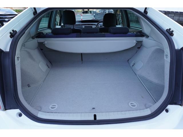 プリウス S ドライブレコーダー ETC バックカメラ ナビ TV アルミホイール オートライト HID CVT スマートキー 電動格納ミラー 盗難防止システム CD Bluetooth 衝突安全ボディ ABS(41枚目)