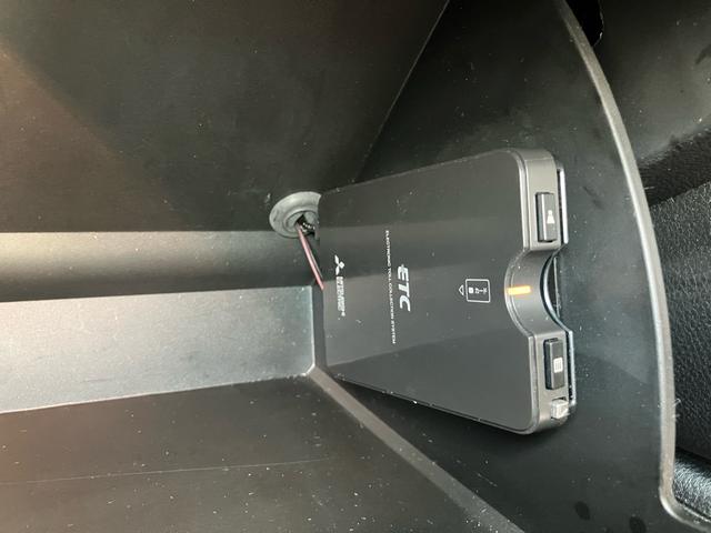 ジープ・レネゲード ロンジチュード ディーラー車 右ハンドル ディスプレイオーディオ バックカメラ USB クルーズコントロール ETC レーンアシスト スマートキー プッシュスタート 16inアルミホイール ルーフレール(43枚目)