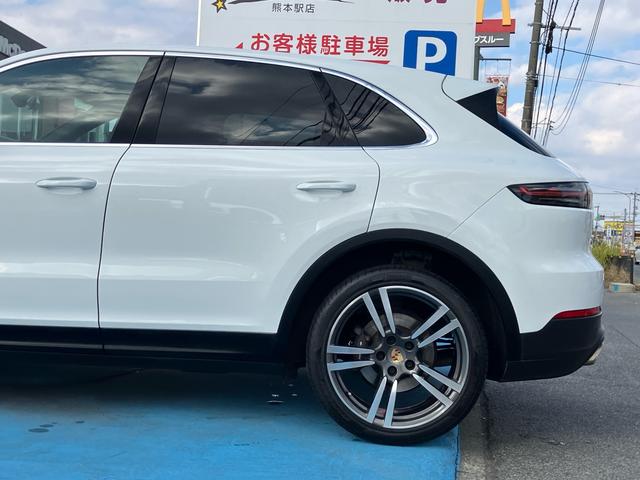 カイエン ベースグレード ディーラー車 右ハンドル パドルシフト 21inアルミホイール レザーパワーシート シートヒーター クルーズコントロール ナビ アラウンドビューモニター 前後ドラレコ ETC2.0 パワーバックドア(9枚目)