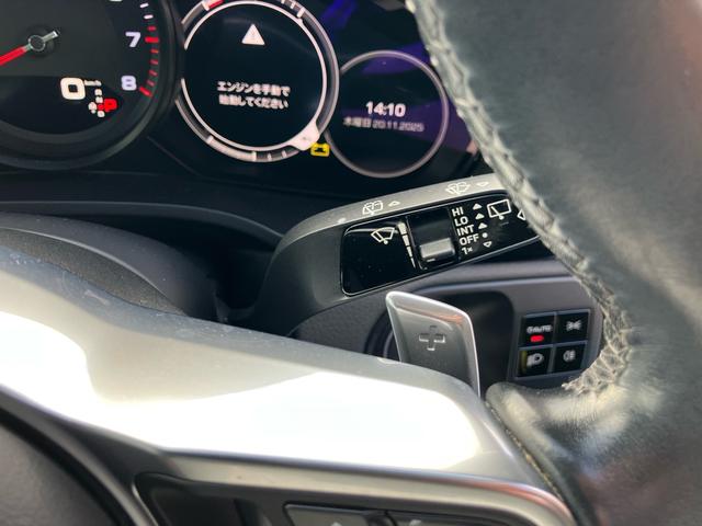 カイエン ベースグレード ディーラー車 右ハンドル パドルシフト 21inアルミホイール レザーパワーシート シートヒーター クルーズコントロール ナビ アラウンドビューモニター 前後ドラレコ ETC2.0 パワーバックドア(32枚目)