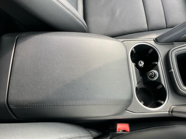 カイエン ベースグレード ディーラー車 右ハンドル パドルシフト 21inアルミホイール レザーパワーシート シートヒーター クルーズコントロール ナビ アラウンドビューモニター 前後ドラレコ ETC2.0 パワーバックドア(49枚目)