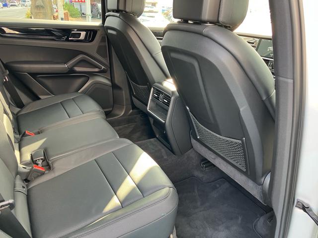 カイエン ベースグレード ディーラー車 右ハンドル パドルシフト 21inアルミホイール レザーパワーシート シートヒーター クルーズコントロール ナビ アラウンドビューモニター 前後ドラレコ ETC2.0 パワーバックドア(52枚目)