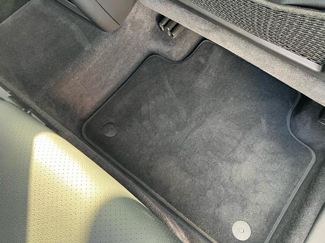 カイエン ベースグレード ディーラー車 右ハンドル パドルシフト 21inアルミホイール レザーパワーシート シートヒーター クルーズコントロール ナビ アラウンドビューモニター 前後ドラレコ ETC2.0 パワーバックドア(56枚目)