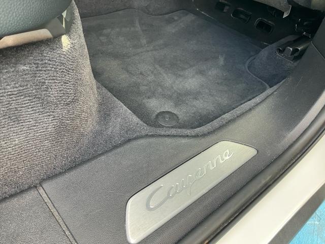 カイエン ベースグレード ディーラー車 右ハンドル パドルシフト 21inアルミホイール レザーパワーシート シートヒーター クルーズコントロール ナビ アラウンドビューモニター 前後ドラレコ ETC2.0 パワーバックドア(57枚目)