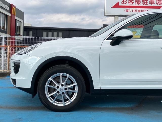 カイエン ベースグレード ディ―ラー車 右ハンドル パドルシフト ナビTV バックカメラ Bluetooth DVD CD 前後ドラレコ ETC レザーパワーシート シートヒーター パワートランク クルーズコントロール(7枚目)