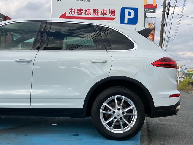 カイエン ベースグレード ディ―ラー車 右ハンドル パドルシフト ナビTV バックカメラ Bluetooth DVD CD 前後ドラレコ ETC レザーパワーシート シートヒーター パワートランク クルーズコントロール(9枚目)