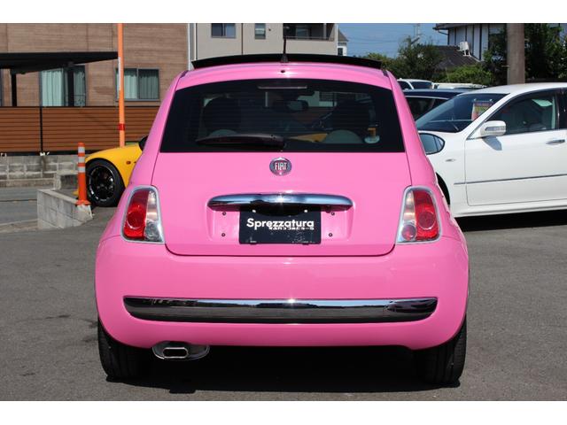 ５００ ピンク！　国内５０台限定車　正規ディーラー車　禁煙　社外ナビ　フルセグＴＶ　ＣＤ・ＤＶＤ再生　Ｂｌｕｅｔｏｏｔｈ接続　バックカメラ　電動サンルーフ　ＥＴＣ　ＫＯＮＩショック＆アイバッハサス　前後エンブレム新品（4枚目）