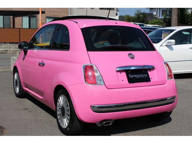 ５００ ピンク！　国内５０台限定車　正規ディーラー車　禁煙　社外ナビ　フルセグＴＶ　ＣＤ・ＤＶＤ再生　Ｂｌｕｅｔｏｏｔｈ接続　バックカメラ　電動サンルーフ　ＥＴＣ　ＫＯＮＩショック＆アイバッハサス　前後エンブレム新品（5枚目）
